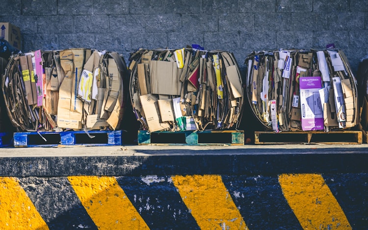 拉建筑垃圾的车,运一车建筑垃圾要多少钱