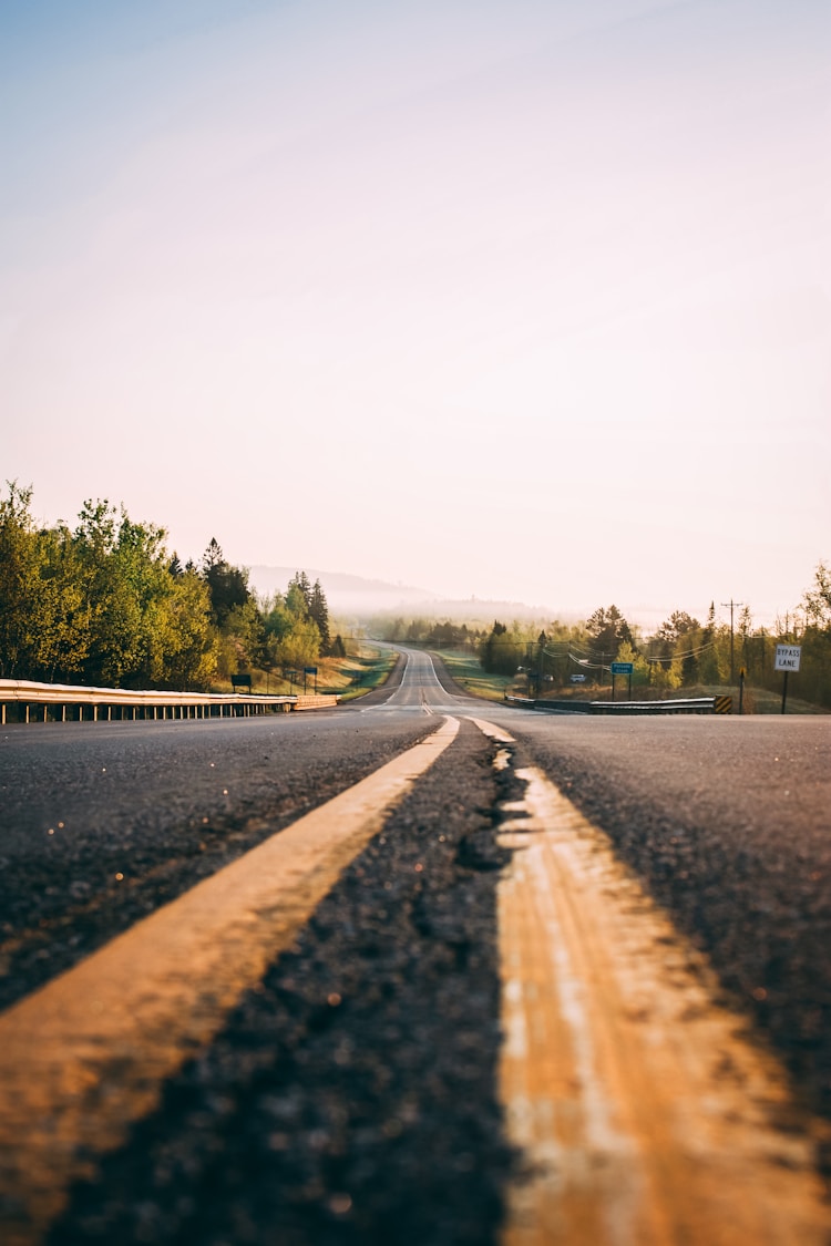 马路上的标线多宽,道路标志线多少钱一米